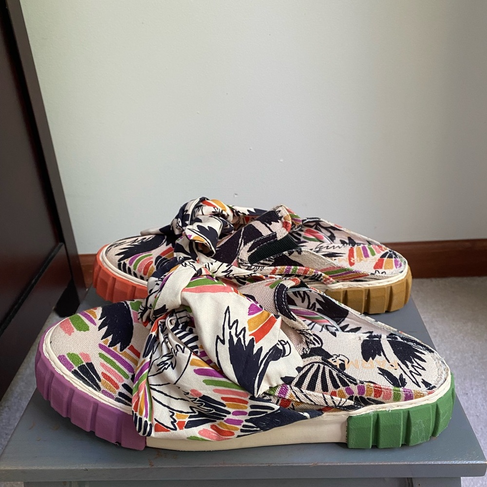 FARM RIO Women Vibrant Print Colorful Sandals - NEW NWOB - Picture 3 of 10